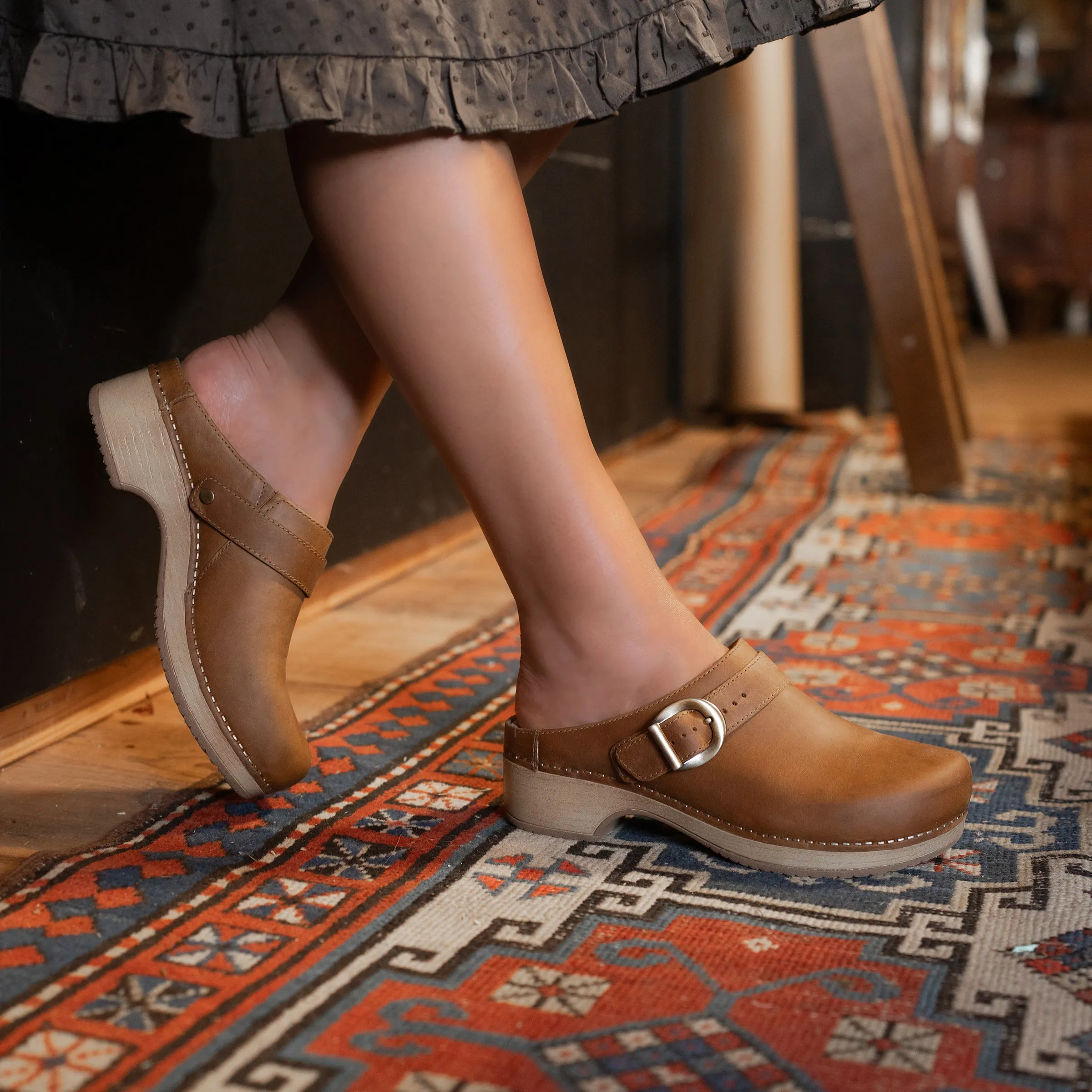 Baylor - Tan Oiled Pull Up Mule - 9440-371600