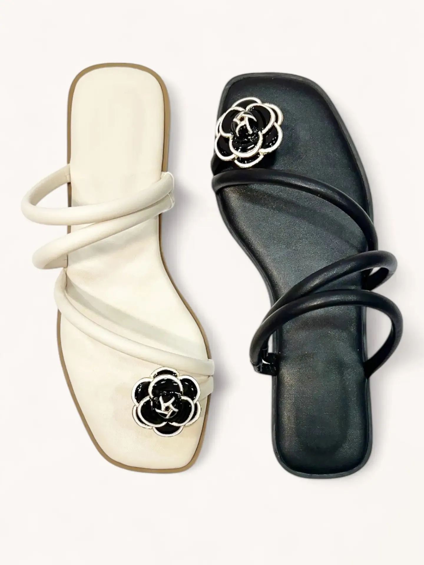 Camila Flower Toe Strap Design Sandal in Black