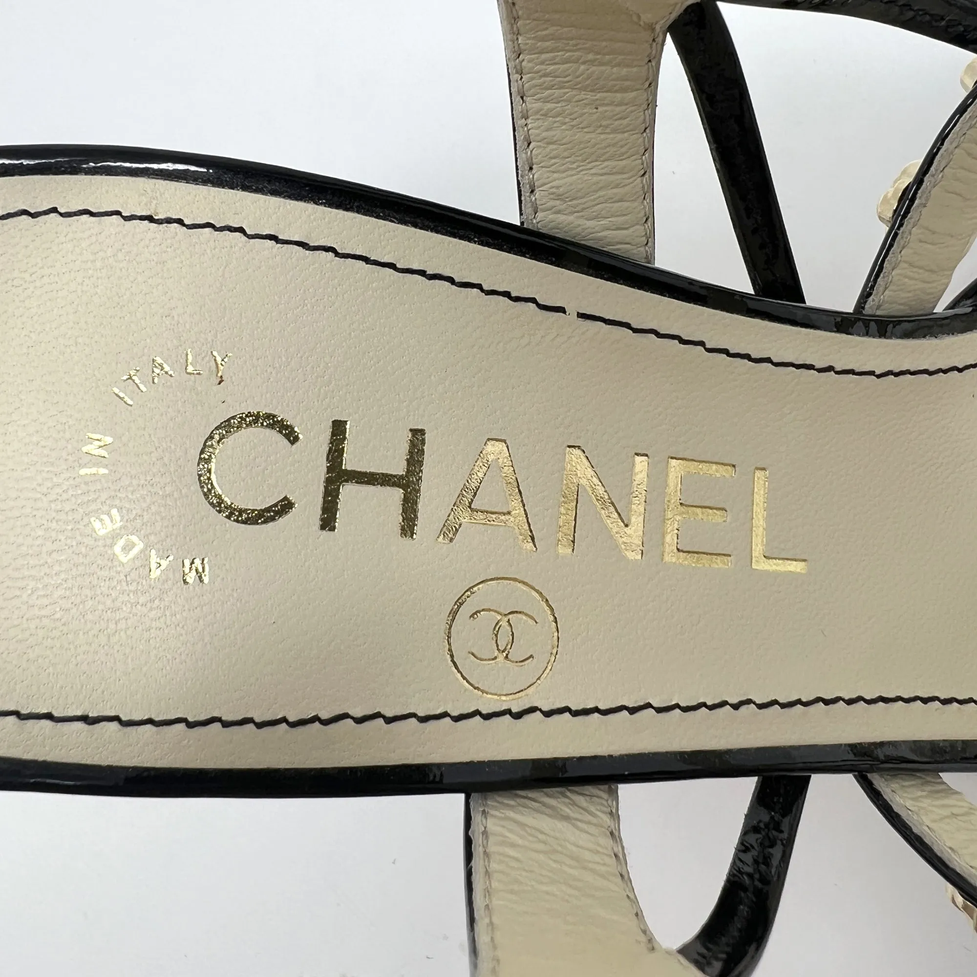 Chanel Interlocking CC Logo Camellia Gold Studded Patent Sandals Size EU 37.5