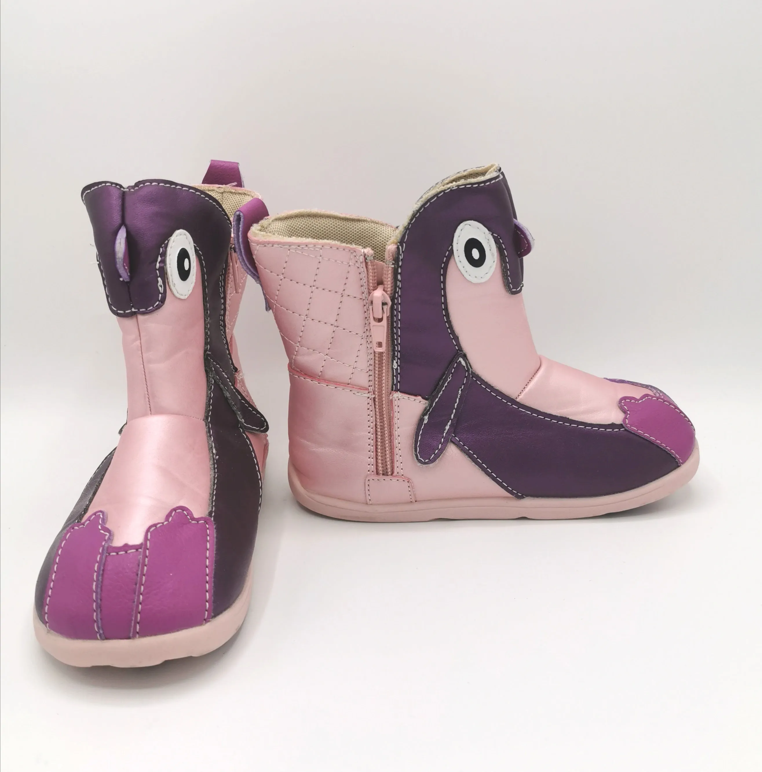 GIRL SIZE 12 YOUTH - ZOOLIGANS, Pawflex Penguin Graphic Boots EUC B19