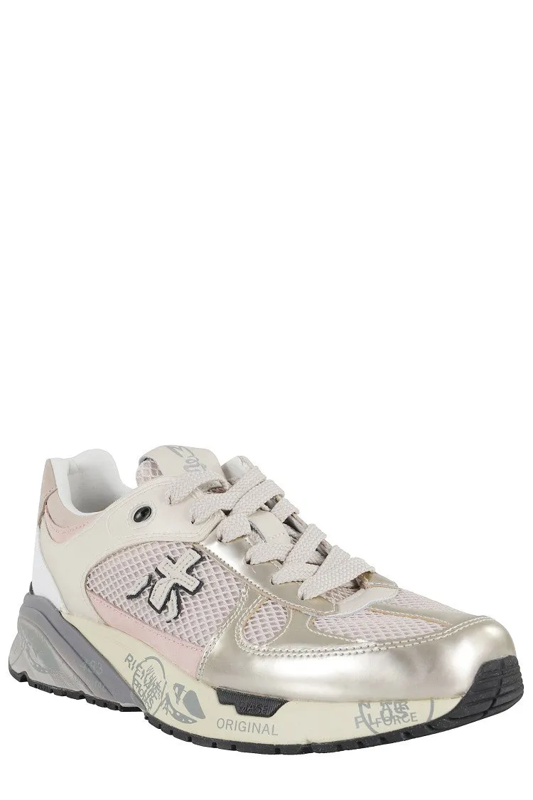 Mased Sneakers