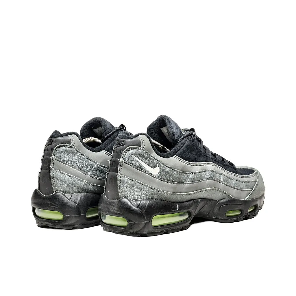 Nike Air Max 95 Sport Shoes Fabric Grey Color For Men