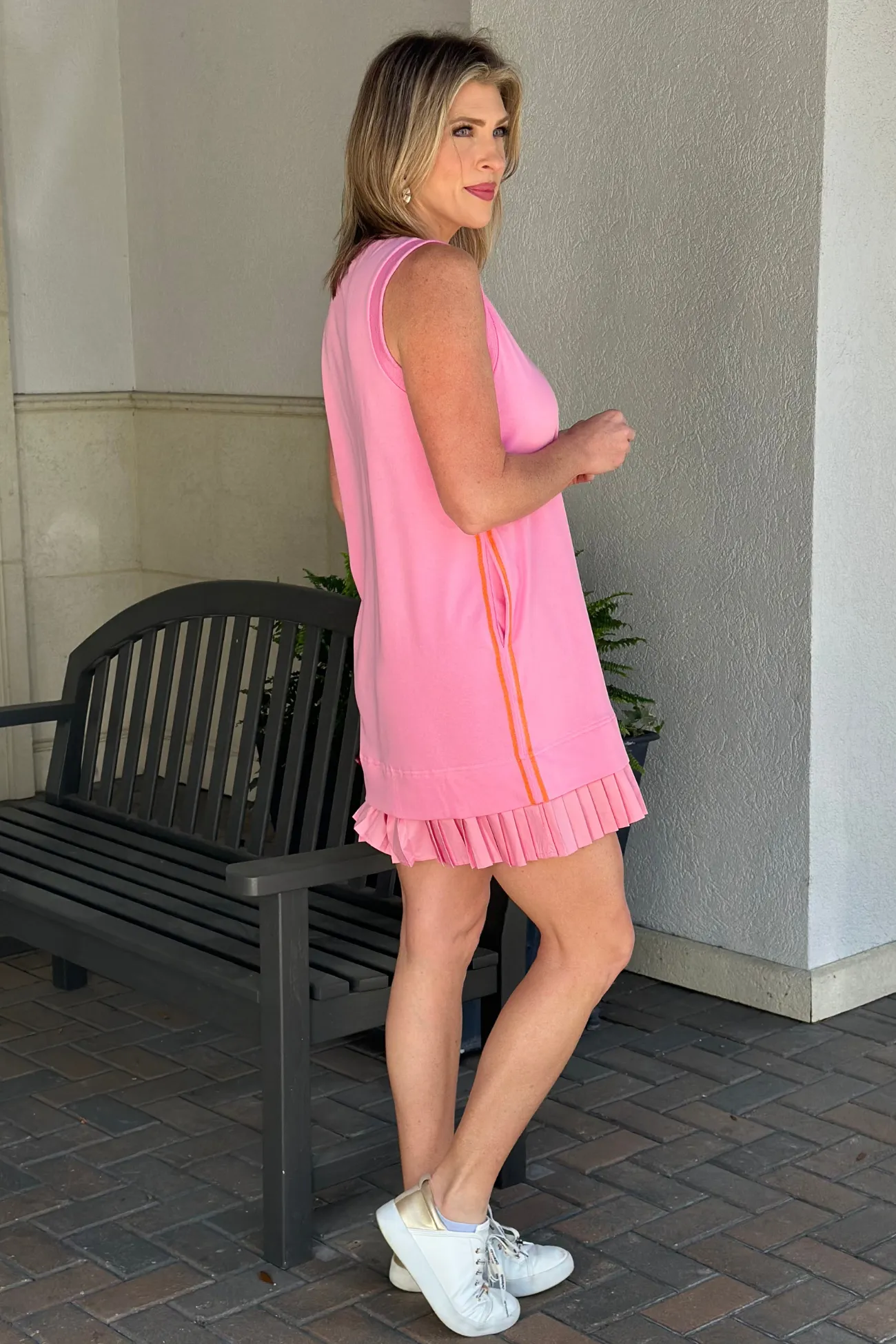 Pink Pleated Hem Sleeveless Dress