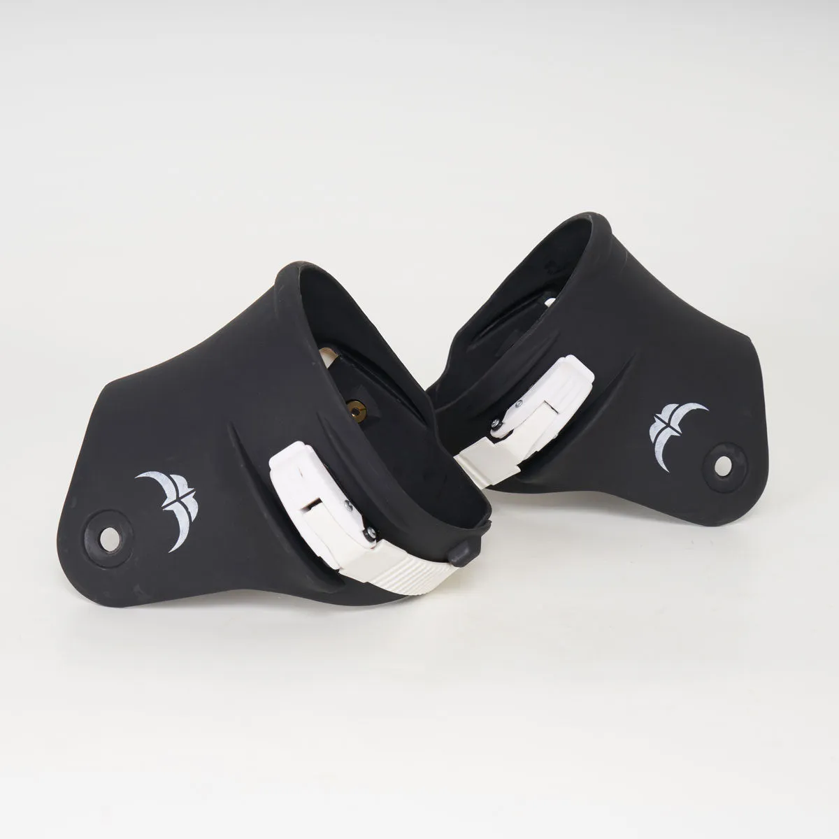 Razors New Gen Cuffs with White Buckle