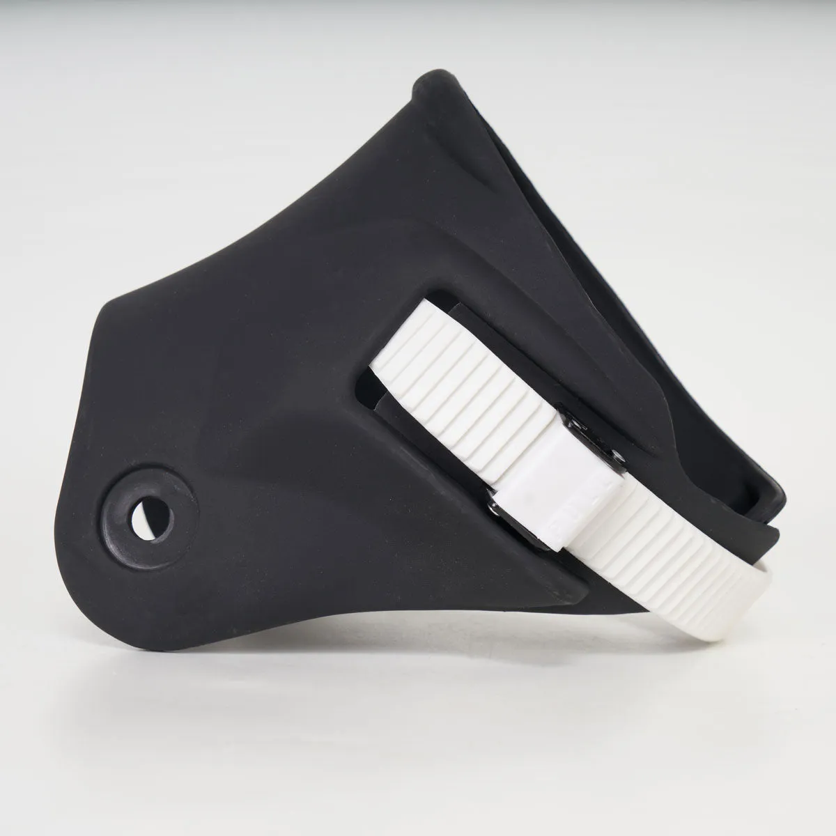Razors New Gen Cuffs with White Buckle