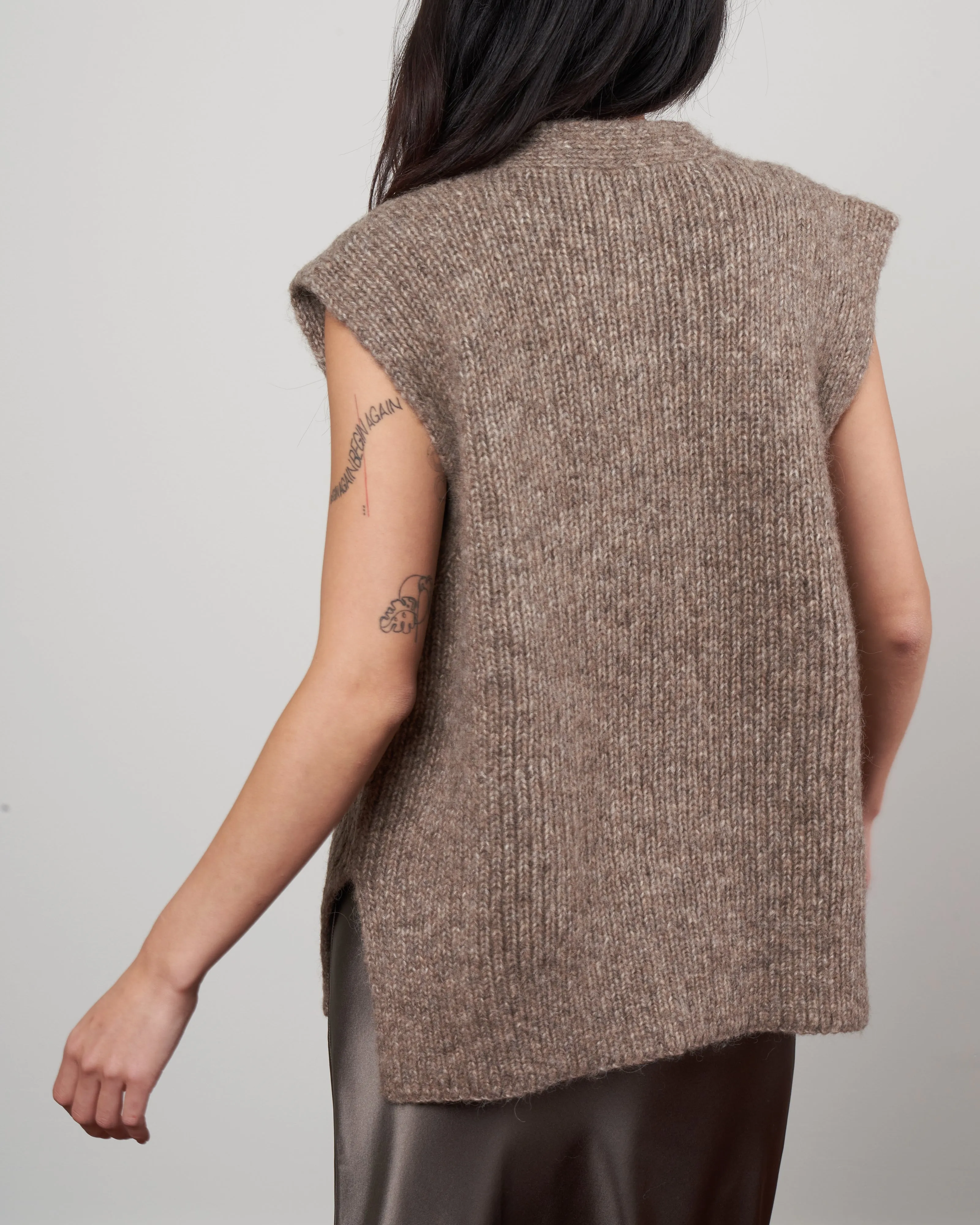 rib vest - wood