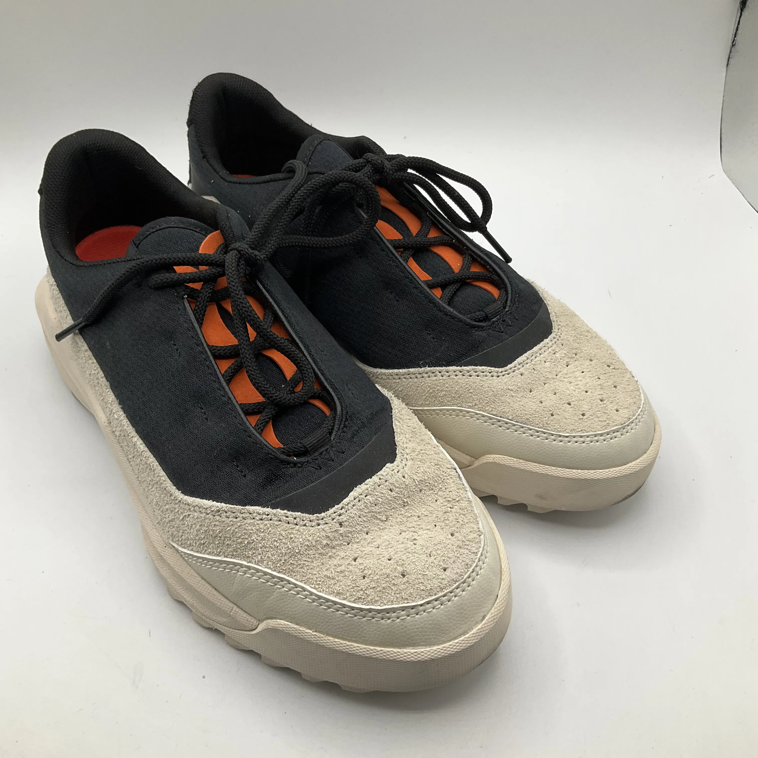 Shoes Sneakers By Sorel  Size: 10