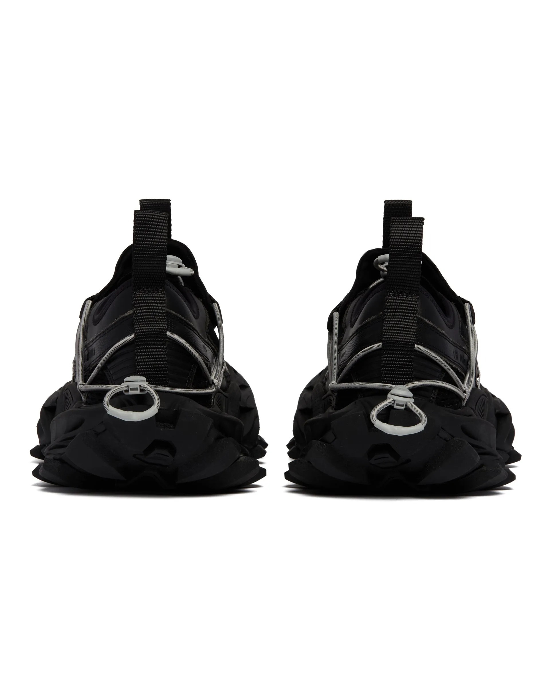 Sneakers Hike Nere